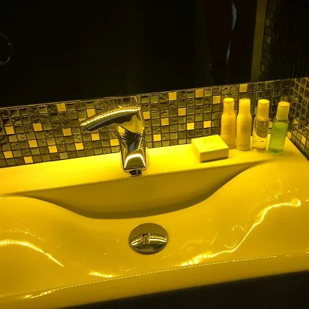 Modern And Luxury In The Center Of *