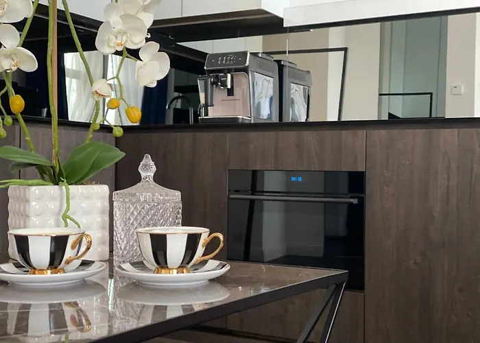 Daire Modern And Luxury In The Center Of *