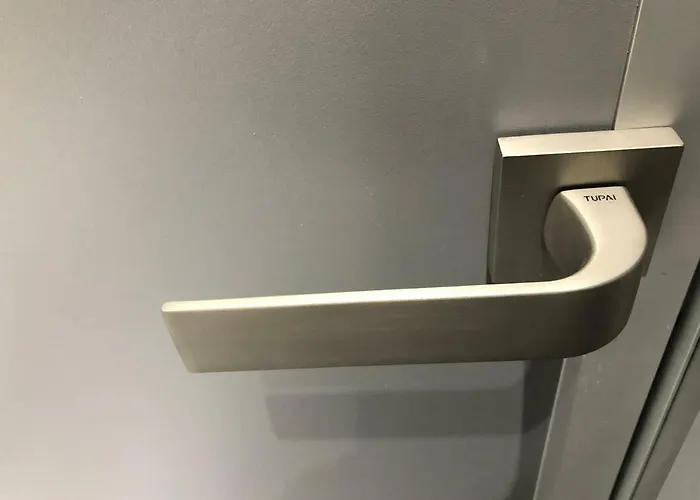 Daire Modern And Luxury In The Center Of *