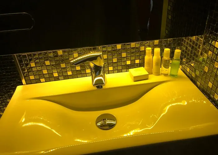 Modern And Luxury In The Center Of *